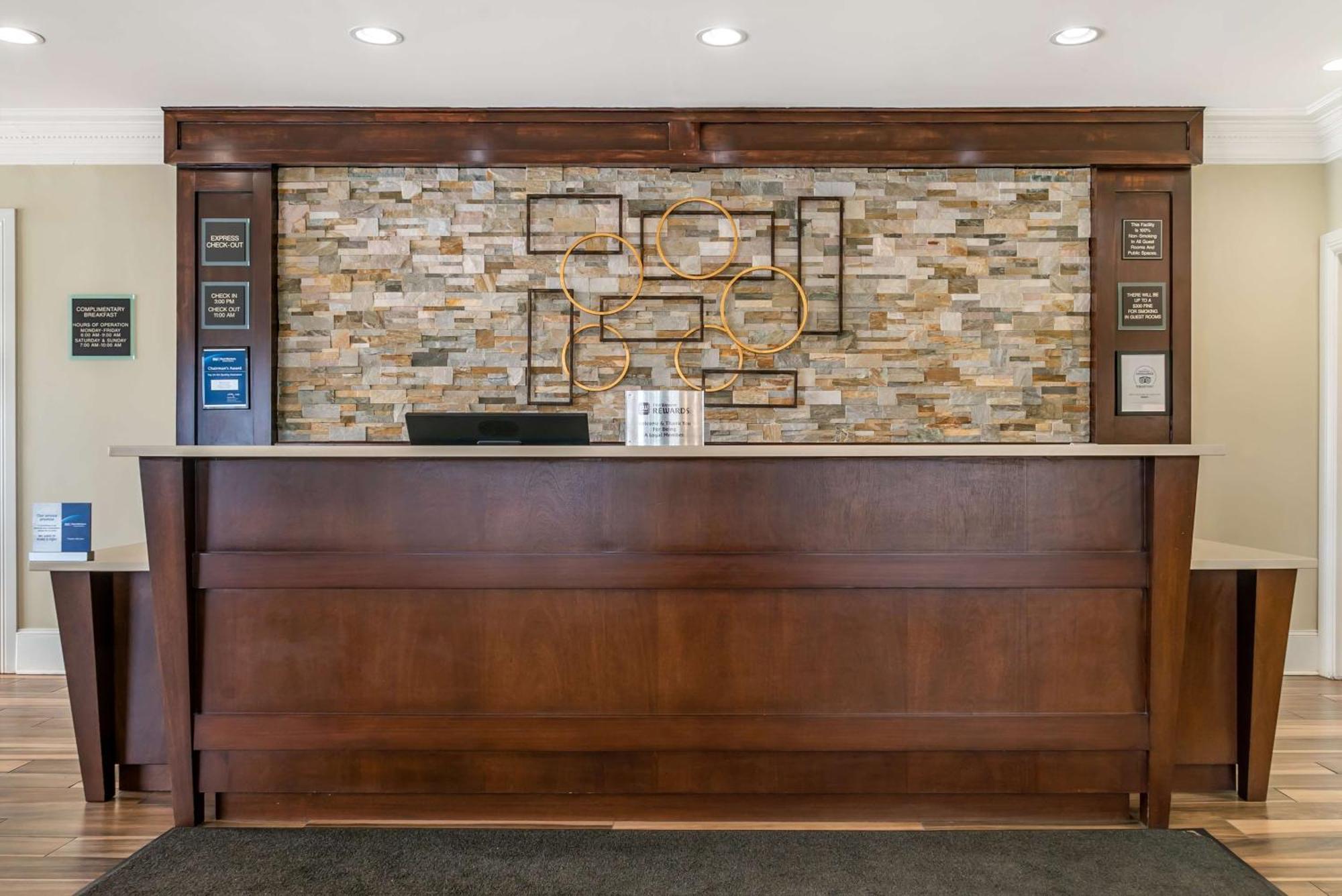 Best Western Of Hartland Εξωτερικό φωτογραφία